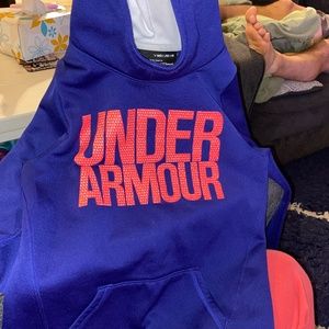 Under Armour sweatshirt